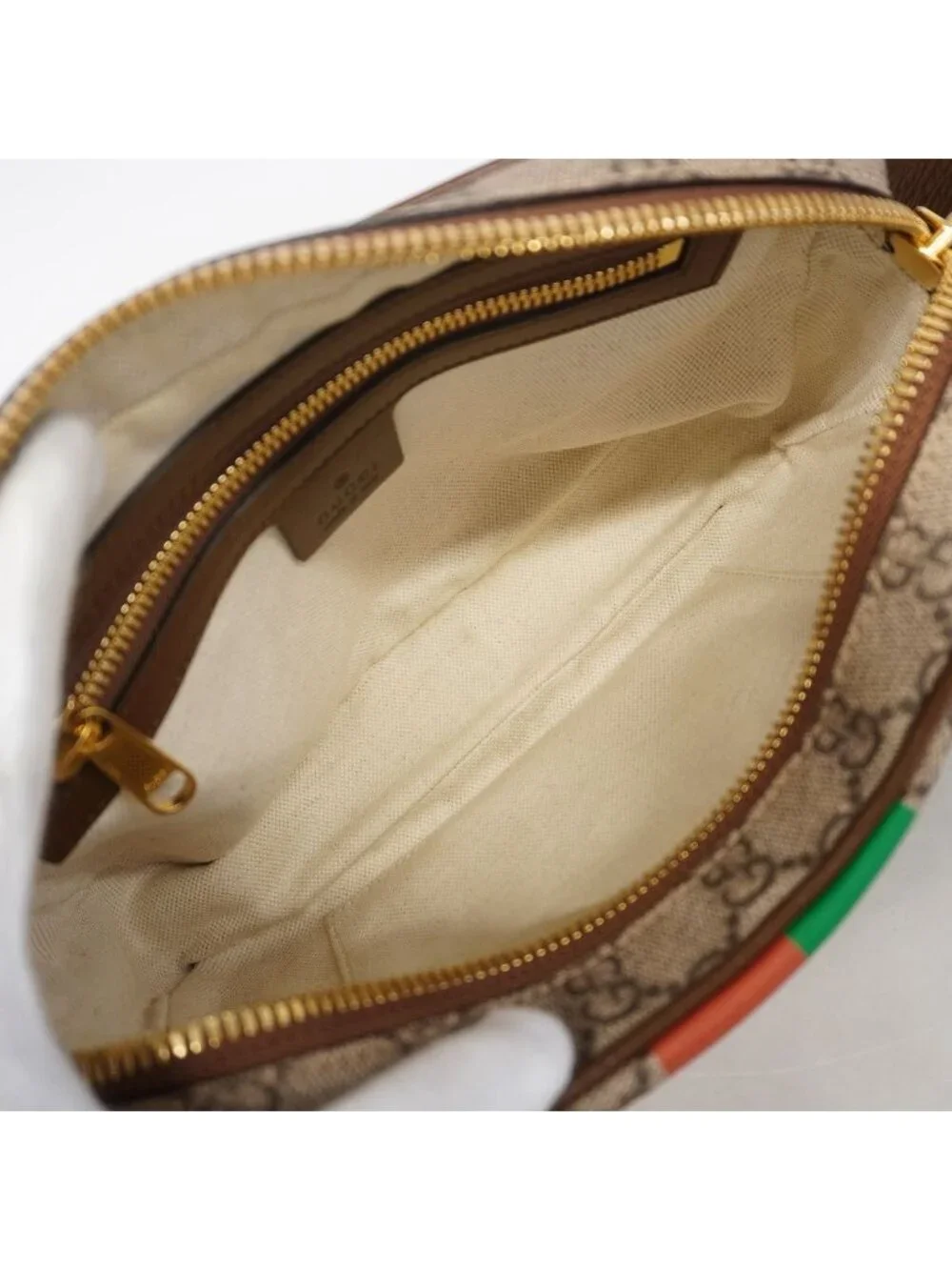 Gucci Shoulder Bag GG Supreme Brown Gold